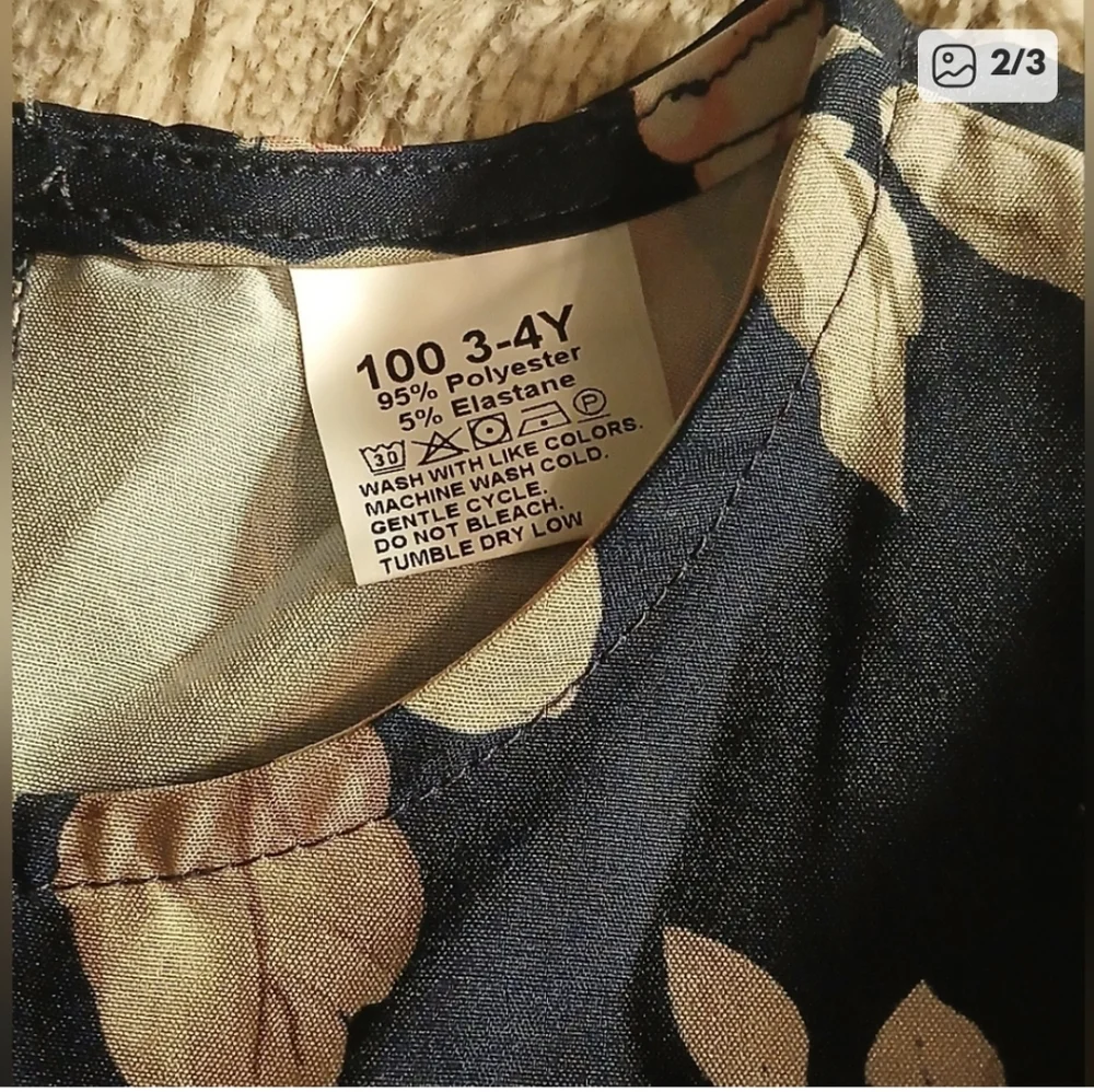 Bundle 6 Outfits 2-4 T/Year Girls Dresses And One Pants Outfit. Mostly 3T/Year - Picture 10 of 13